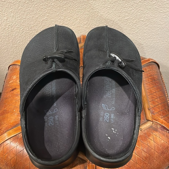 Birkenstock Tatami Duna suede clogs. Black. Size 39 or 8-8.5 - Picture 4 of 9